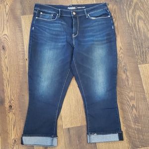 Size 18 Signature Levi Strauss Modern Capri